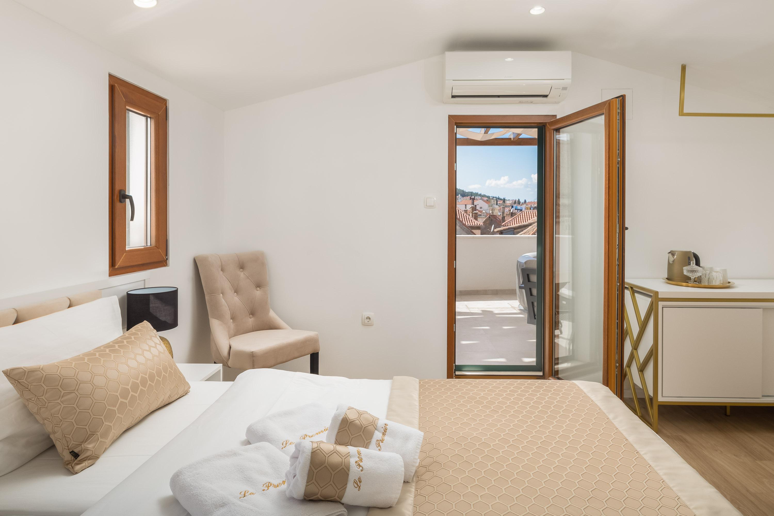 Le Premier Luxury Rooms Сплит Екстериор снимка